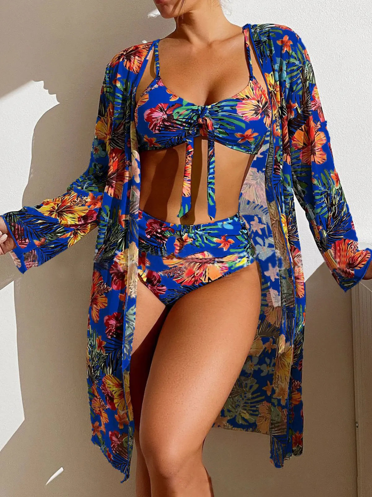 Driedelige badpak met bloemenprint, damesbikiniset, bh zonder beugel en padding, sporttop, blouse met lange mouwen, plus size